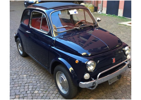Fiat 500 L dark blue